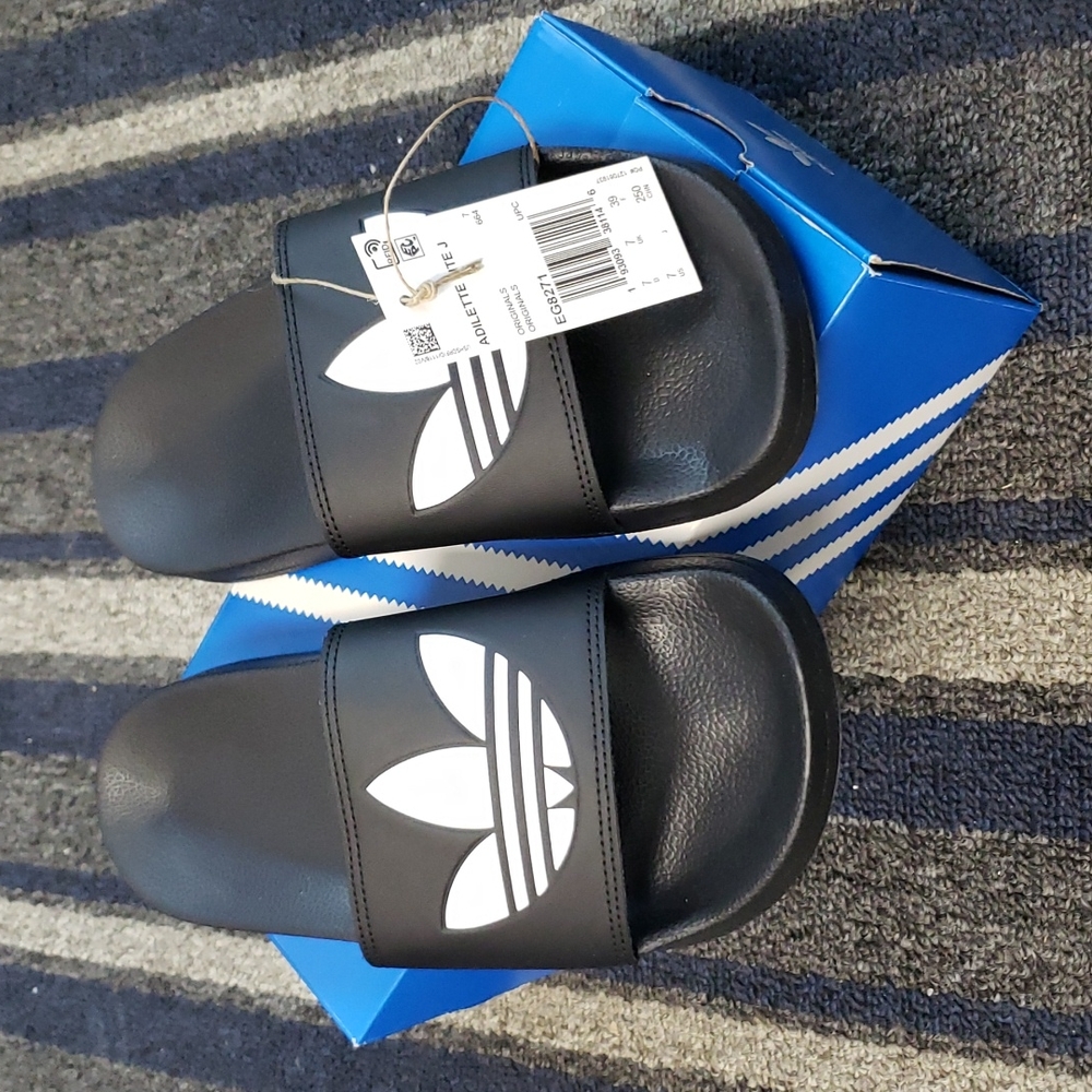Adilette Lite J - Unisex Kids Size 7